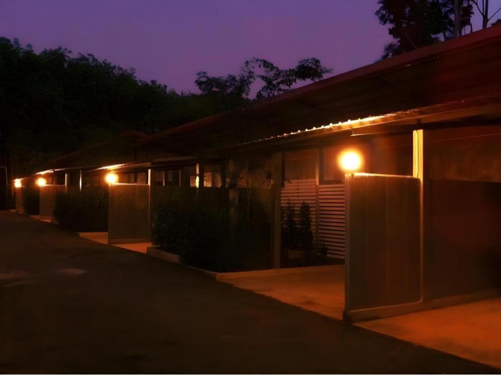 Secret Garden Trang Resort Exterior foto